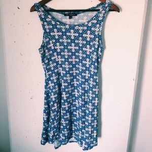 patterned blue dress